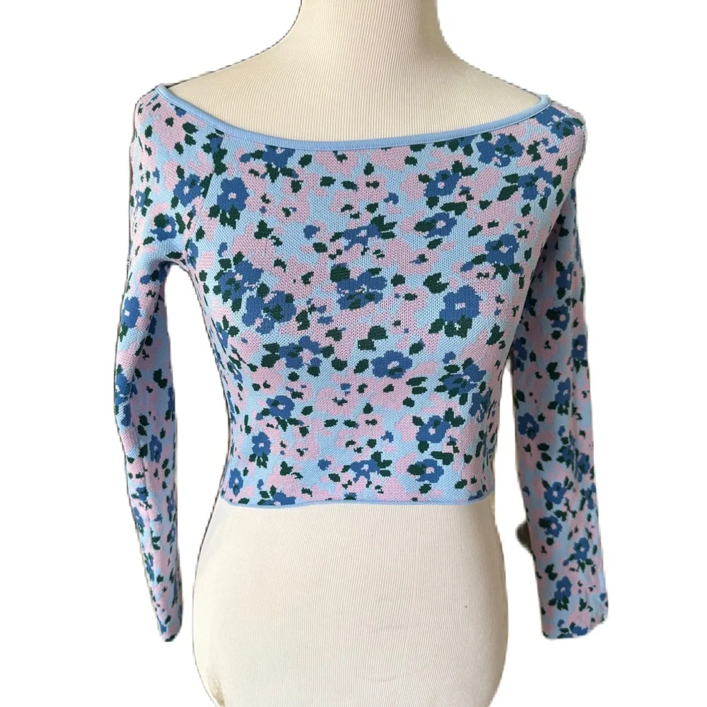 Zara Blue Floral Jacquard Knit Off The Shoulder Crop Top. Size Small